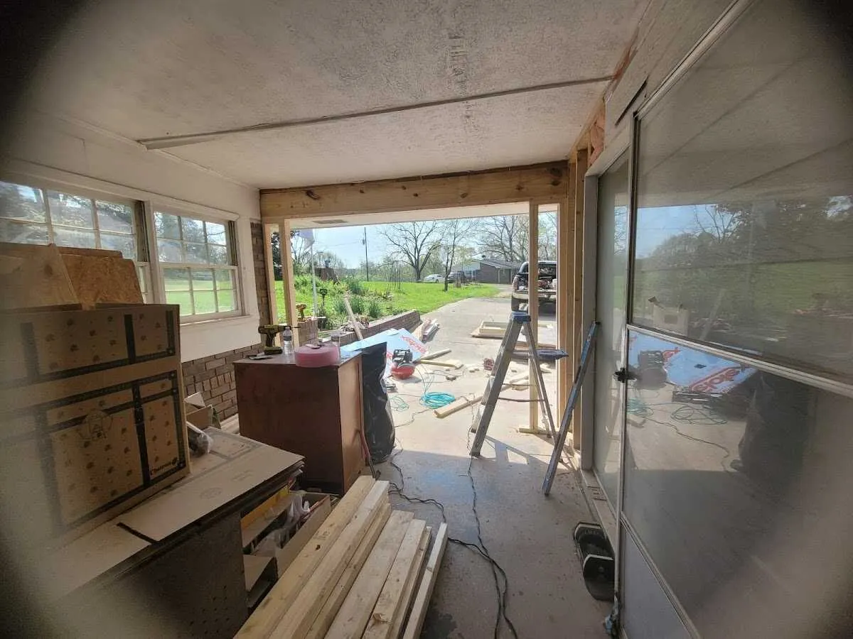 Air movers and dehumidifier for Water Mitigation Services in Mauldin